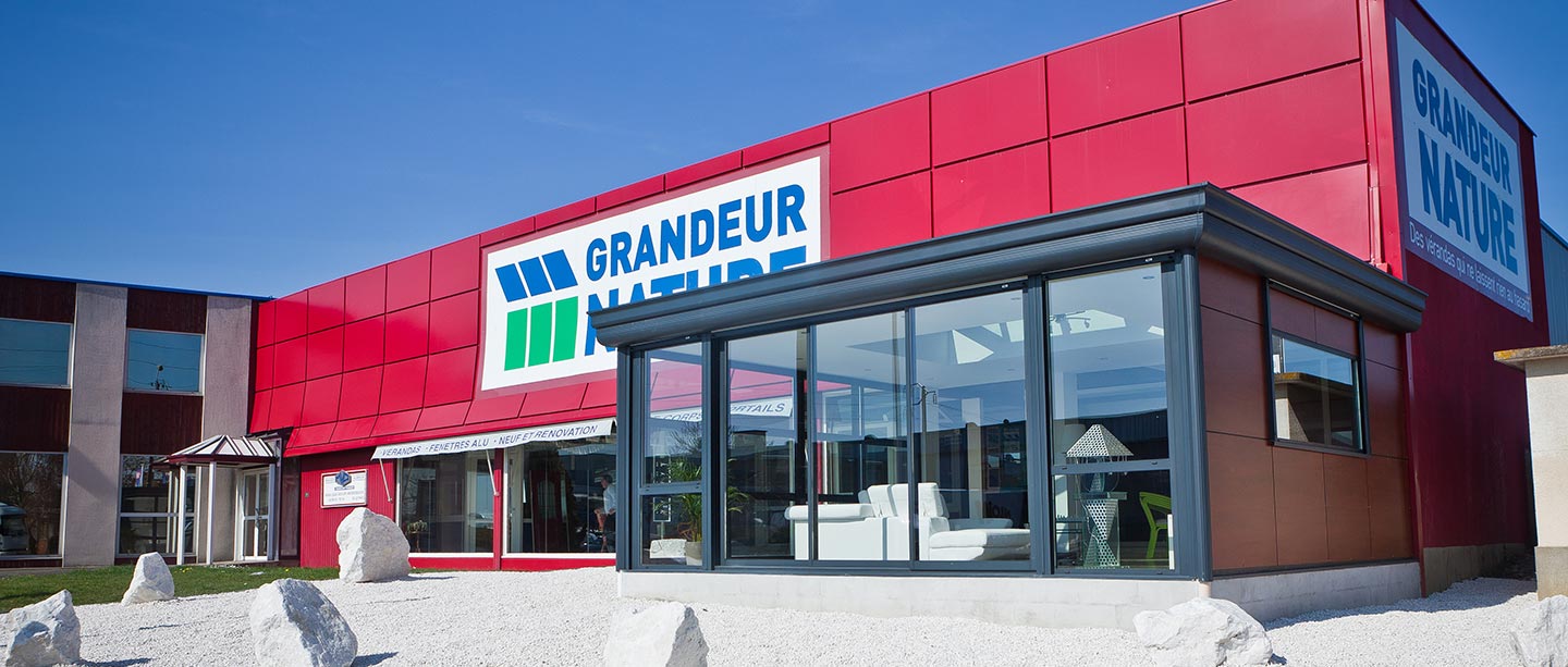 Showroom MVA, au Rheu, atelier de fabrication de vérandas, fenêtres et portes en alu